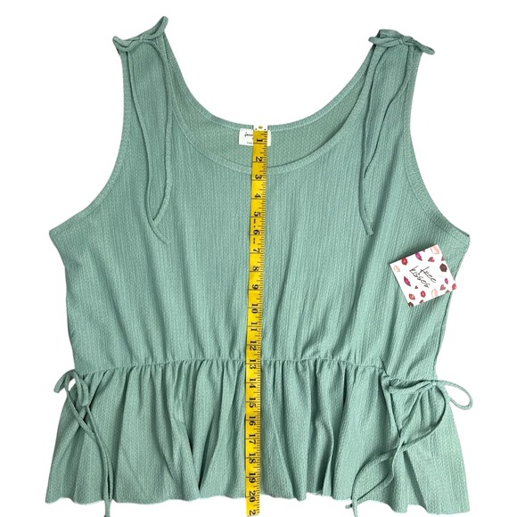 Free Kisses Sleeveless Tank Top – Plus Size 2X Green | Breezy‎ & Lightweight - Picture 6 of 14